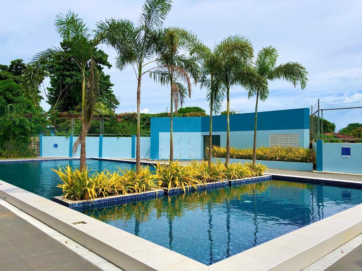 Condo W/ Balcony Near Mactan International Airport Lapu-Lapu City Exterior photo